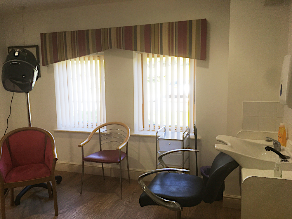 hair-dressing-room-at-esk-moors-lodge.jpg