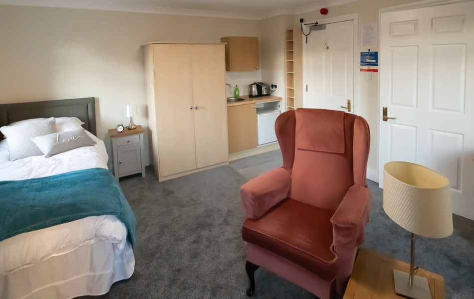 Single bedroom at Prestbury House, Cheltenham GL52 3DD