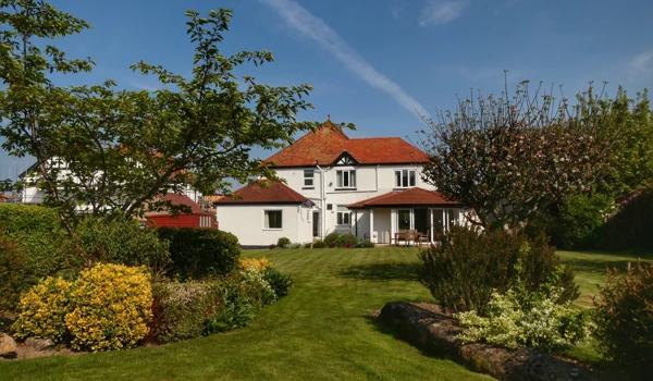 Colwyn Bay, Whitehall Road LL28 4HW, House