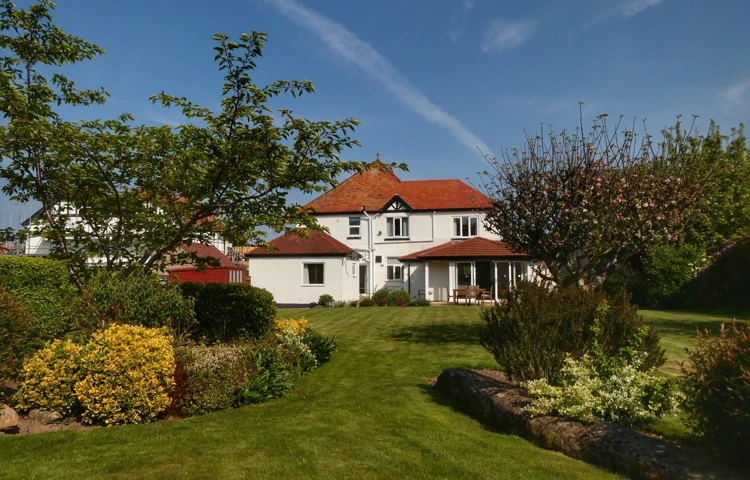 Colwyn Bay, Whitehall Road LL28 4HW, House