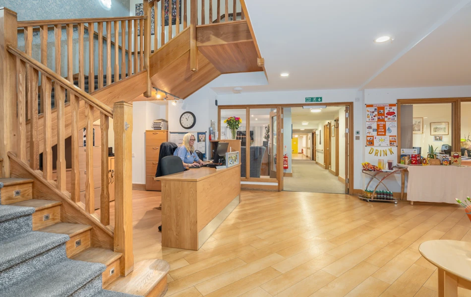 Bright And Spacious Welcoming Reception At Hatch Mill