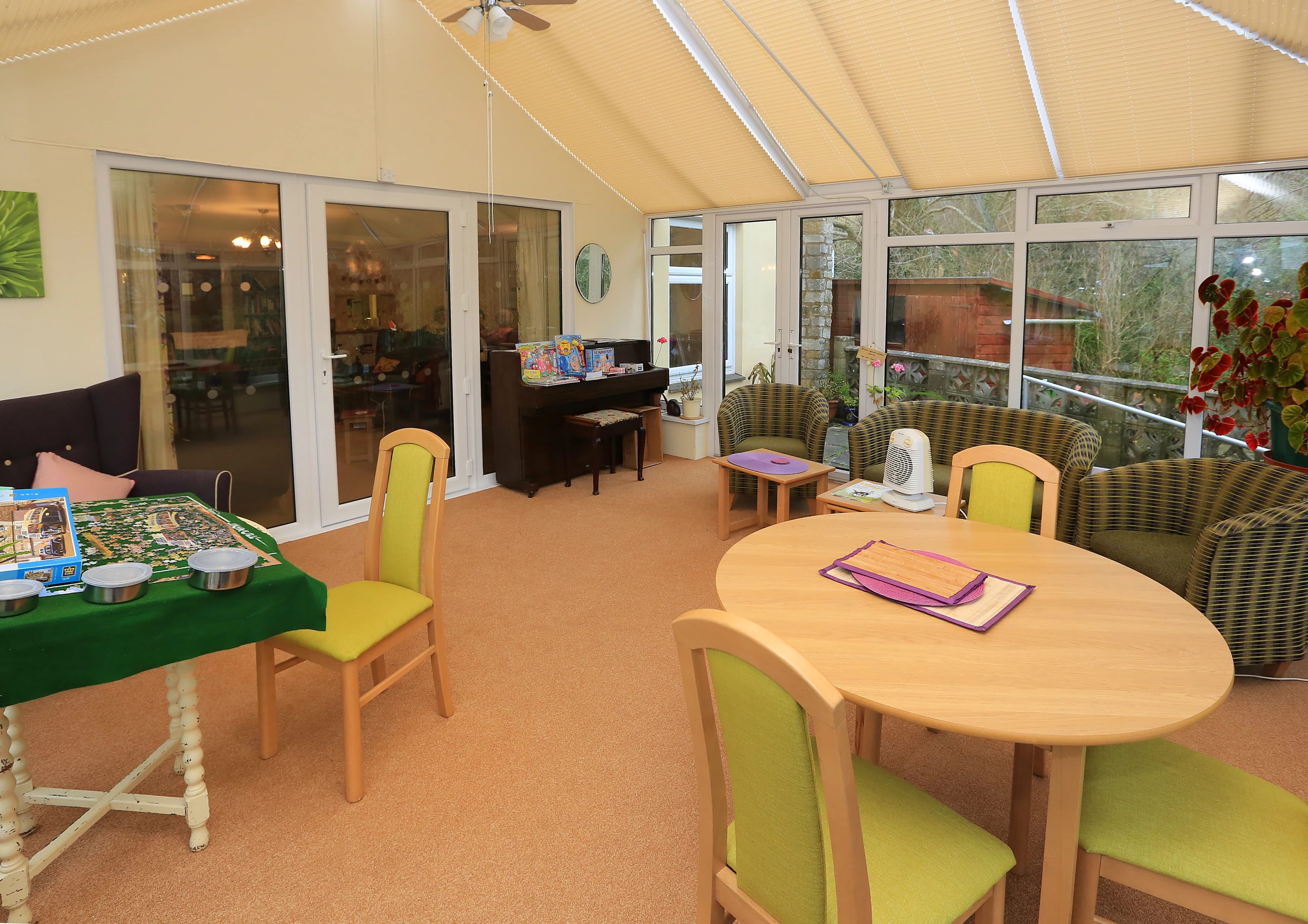 The conservatory at Abbeyfield House, Beaminster DT8 3EQ (1)