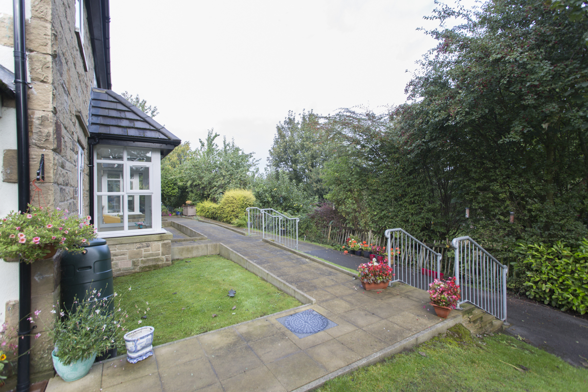 Community Of Pawson Cottage Homes