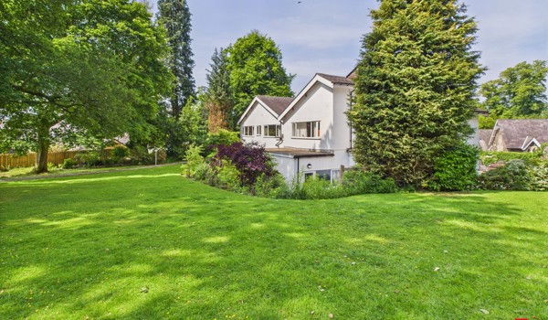 Beautiful Countryside Grounds Rear Gardens Grounds At Abbeyfield Nine Oaks In Windermere, LA23 1BB