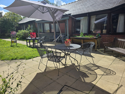 Sunny Garden Where Residents Can Relax And Socialise At Downing House, M20 4PP