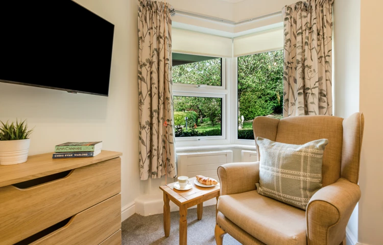Castle Farm Bedroom Window Seating
