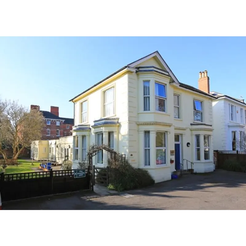 Heathercroft, GL53 7JF - Front