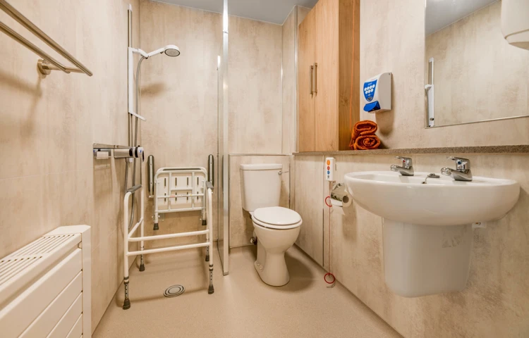 Grove En Suite Wet Room