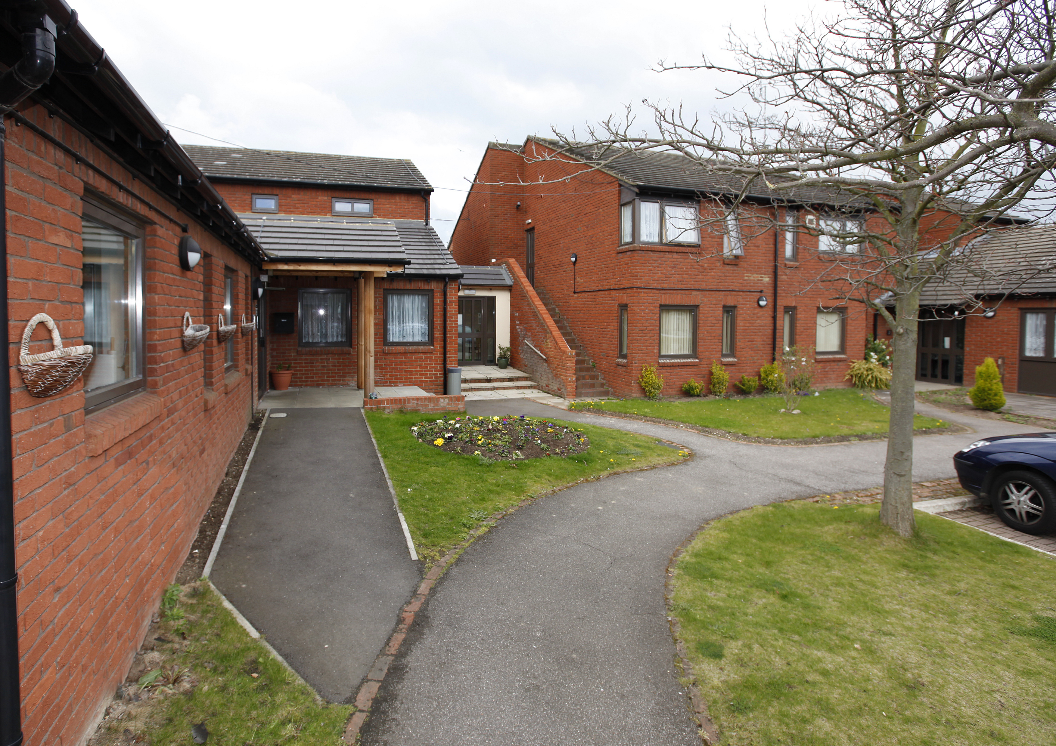 Front entrance to Abbeyfield House, Hayes UB4 0SW