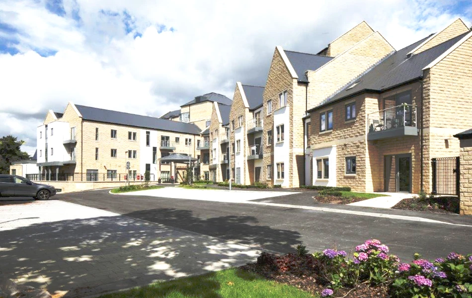 Carparking area at the front of Fern House, Bingley BD16 4FA