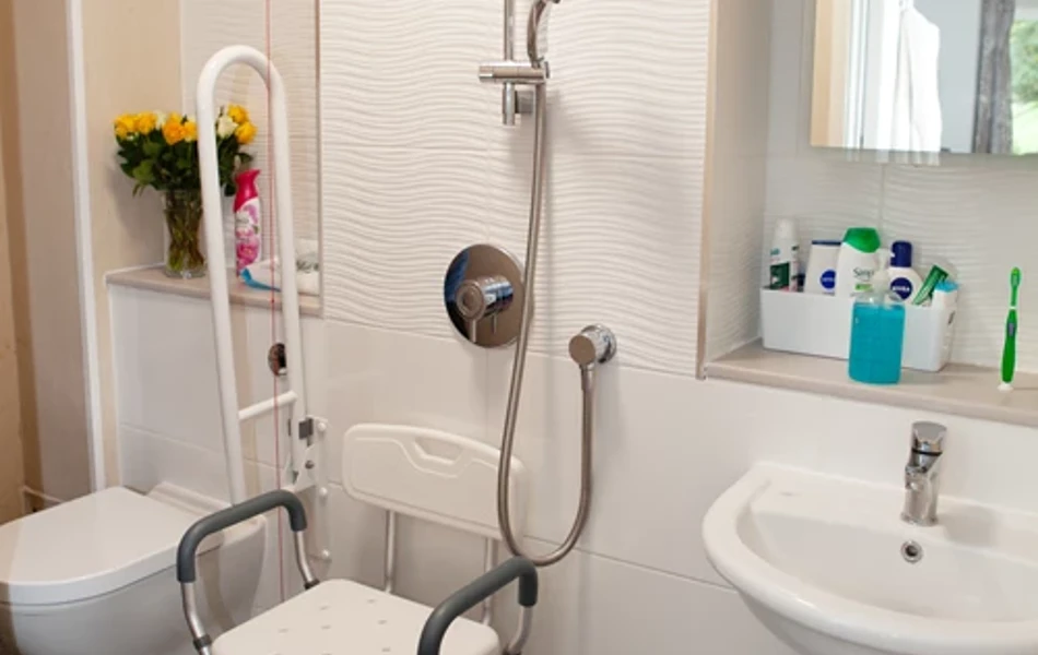 Bathroom In Resident Room at Friars Mead, Kings Langley WD4 8DR