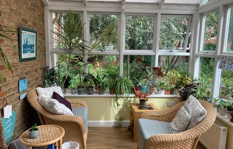 Conservatory At Brian Lewis House
