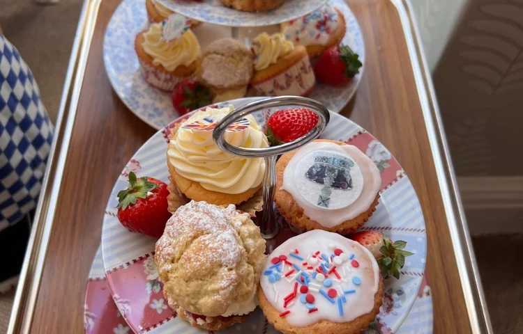 Colwyn Bay, Whitehall Road LL28 4HW, Cakes