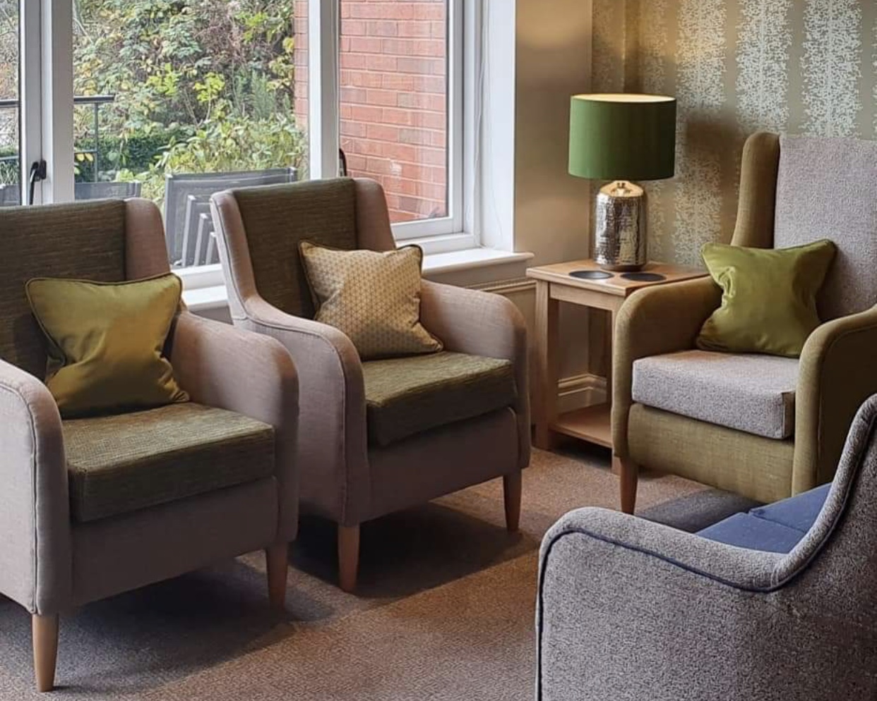 Seating in the lounge of Abbeyfield House, Garstang PR3 1PA.jpg (1)