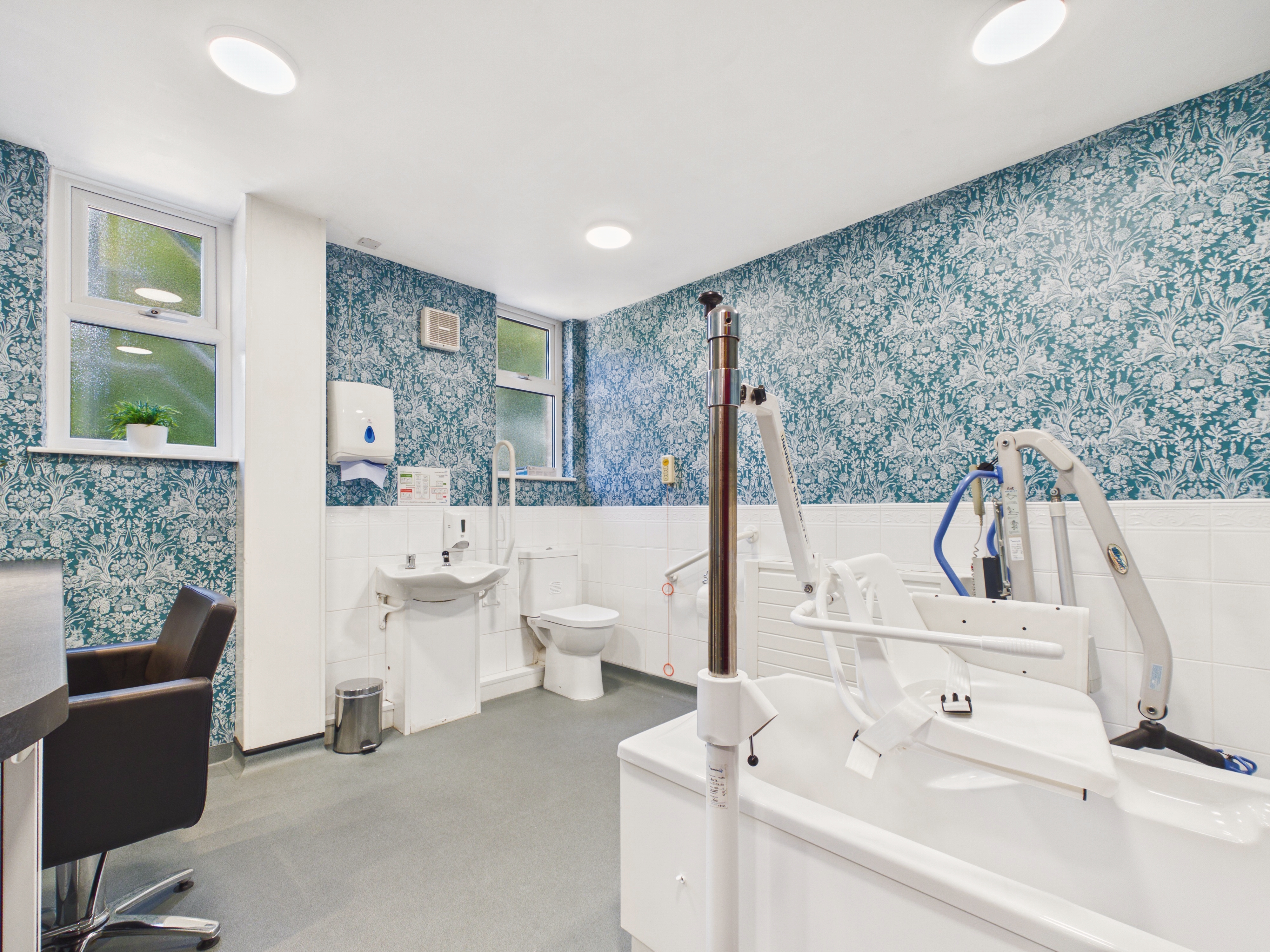 Bathroom (3)