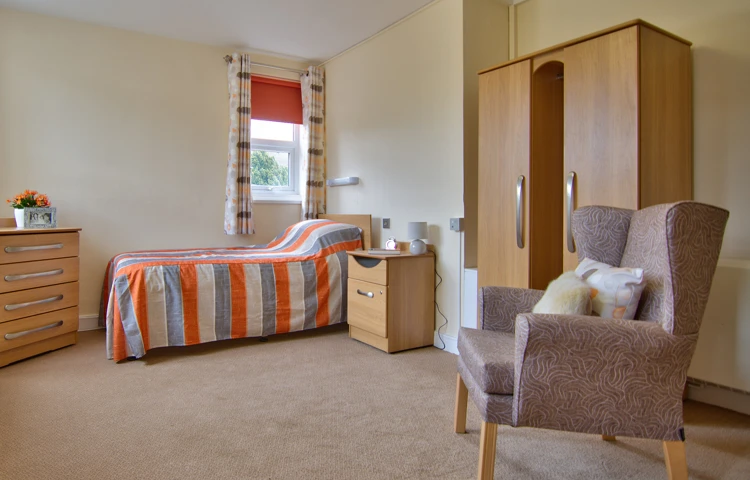Single bedroom at Lear House, West Kirby CH48 5DT
