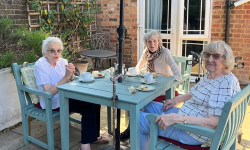 Tw Summer Cream Tea Outdoors