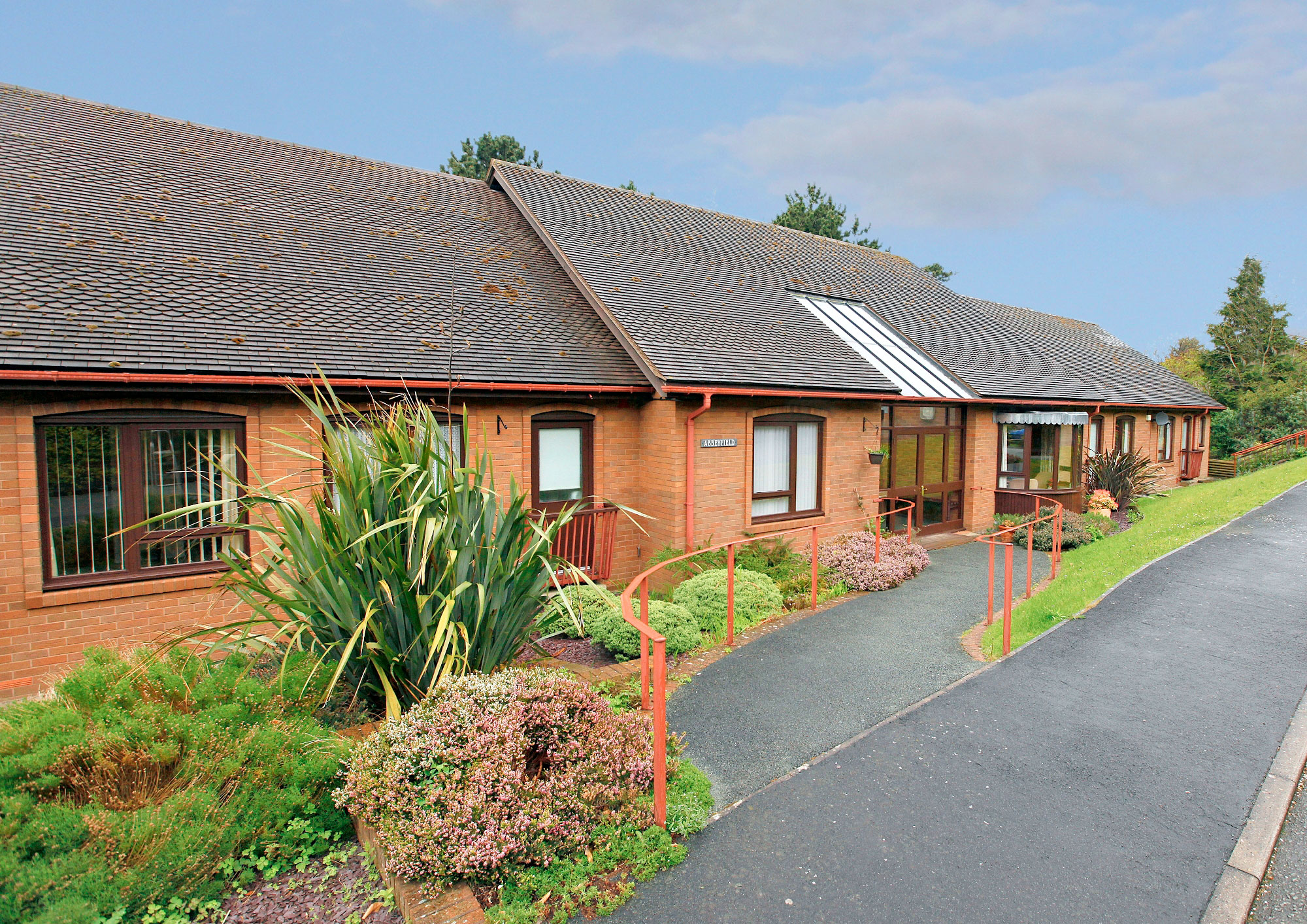 Welcome to Abbeyfield House in Llanfairfechan