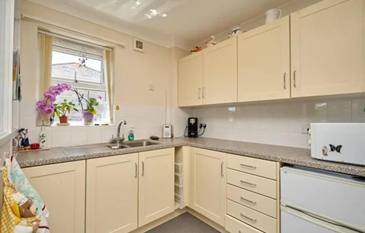 Kitchenette Harwood Court, PO37 6AN