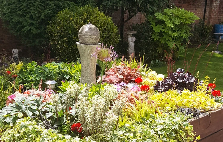 flowers-at Sibleys Orchard, Hemel Hempstead HP3 8LJ