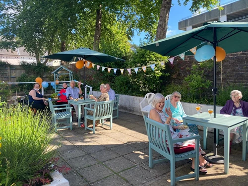 A0032ea1 2F5b 4F84 8159 Da34fbf98952