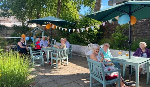 A0032ea1 2F5b 4F84 8159 Da34fbf98952