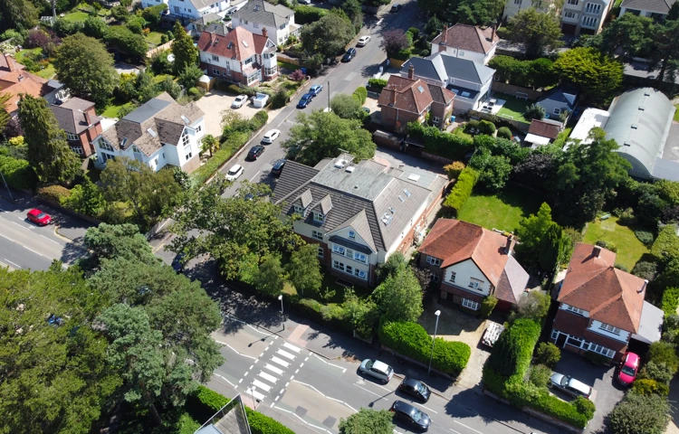 House 2 (8) Pennant House