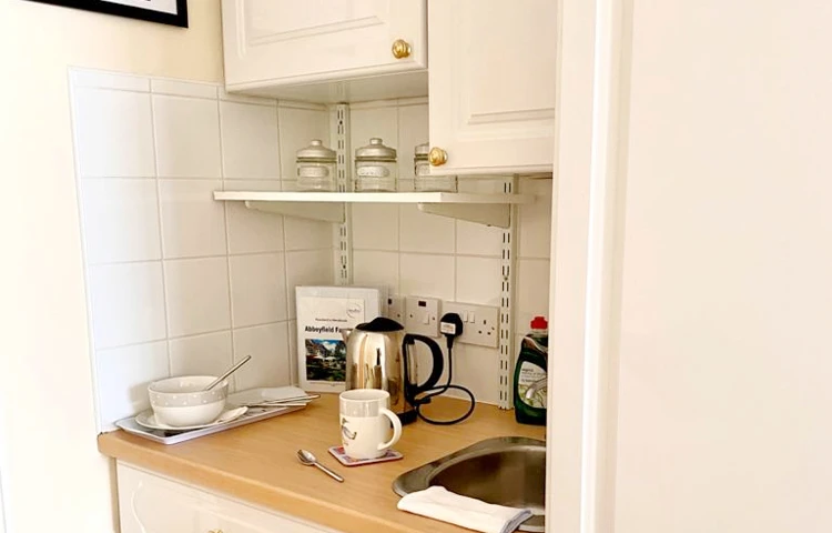 kitchenette-area-at-Abbeyfield House, Fareham PO16 0BY