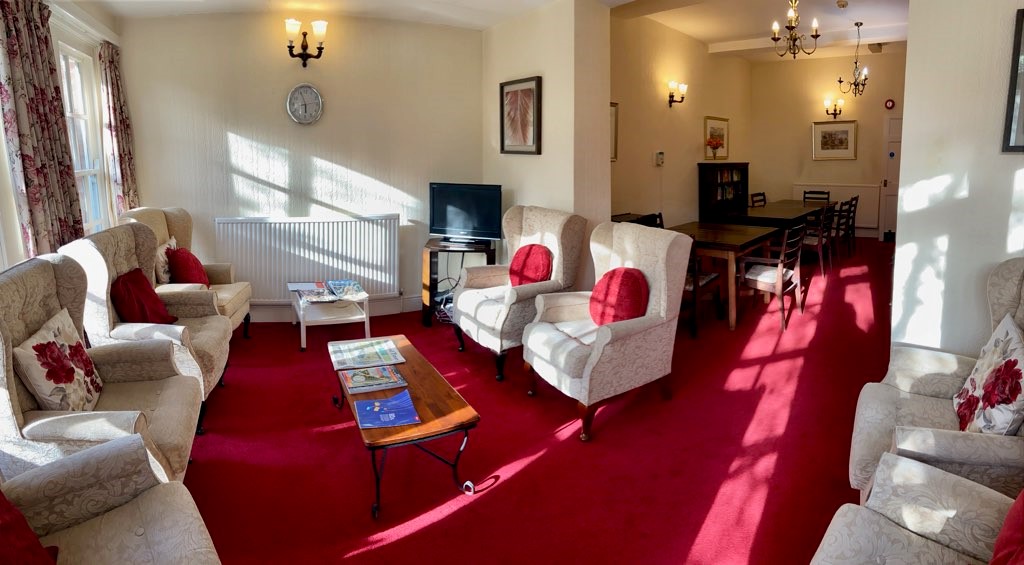 Lounge and dining room at Ainslie House, Hereford HR1 2NB