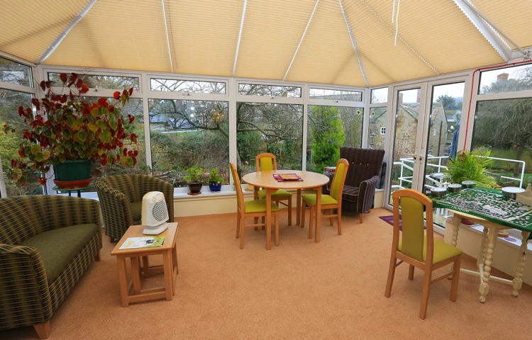Spacious Conservatory At Abbeyfield House, Beaminster DT8 3EQ (1)
