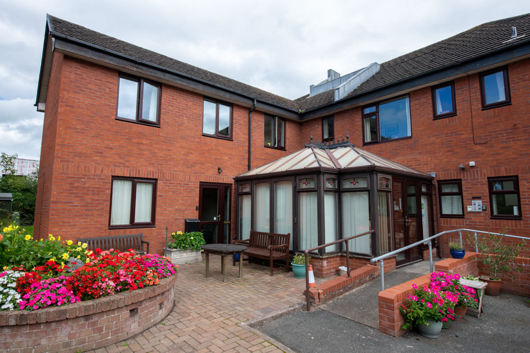 The front entrance to Abbeyfield House, Ruthin LL15 1BL