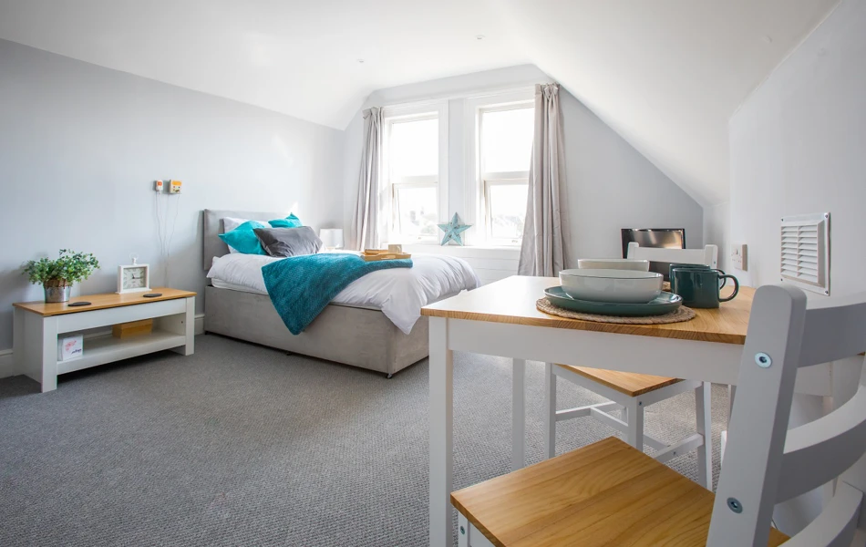Spacious-bedroom-at-Abbeyfield House, Bristol BS9 3AU
