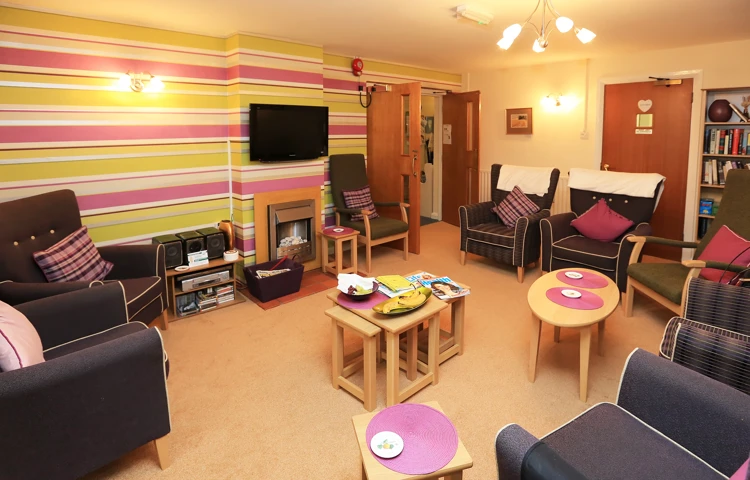 Communal lounge at Abbeyfield House, Beaminster DT8 3EQ (1)