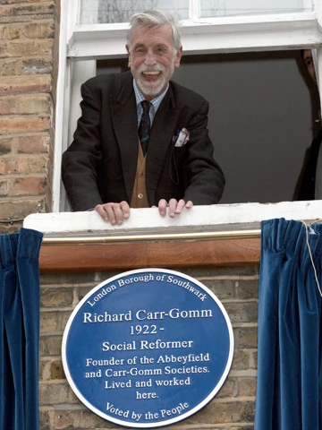Richard Carr Gomm Anniversary Plaque 066
