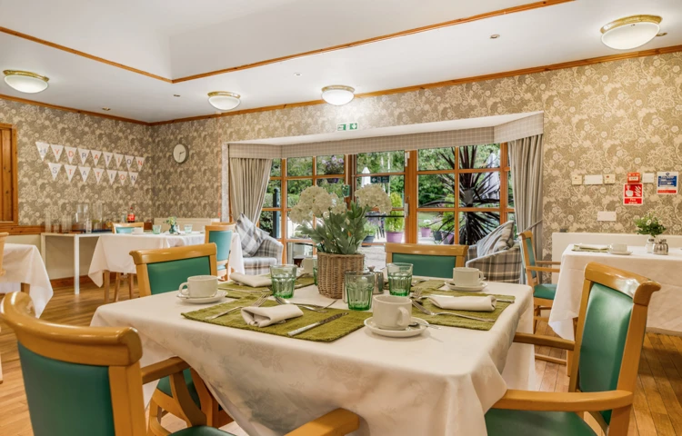 Castle Farm Dining Room
