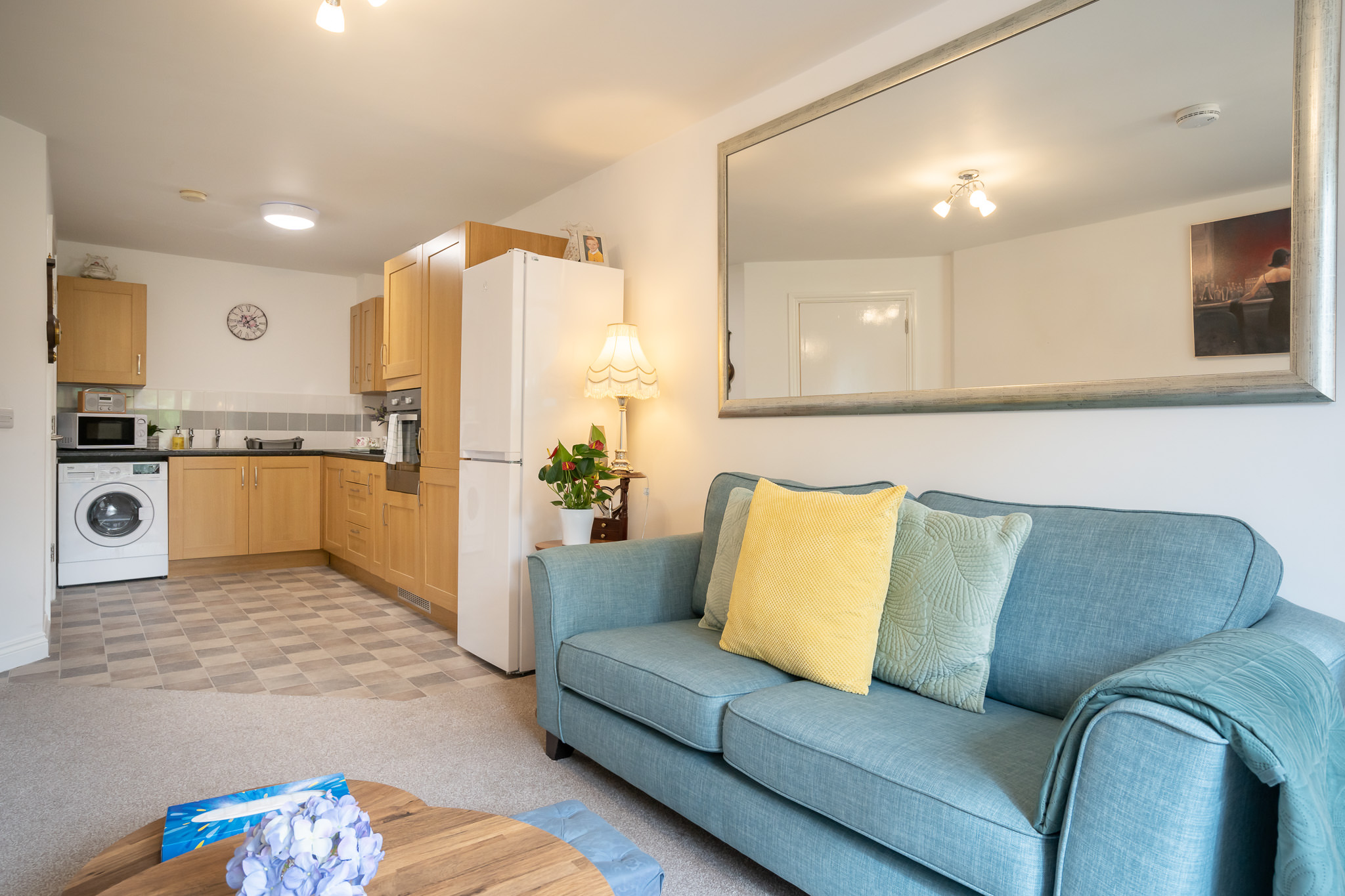 Lounge and kitchenette at Hampton House, Solihull B91 2QT