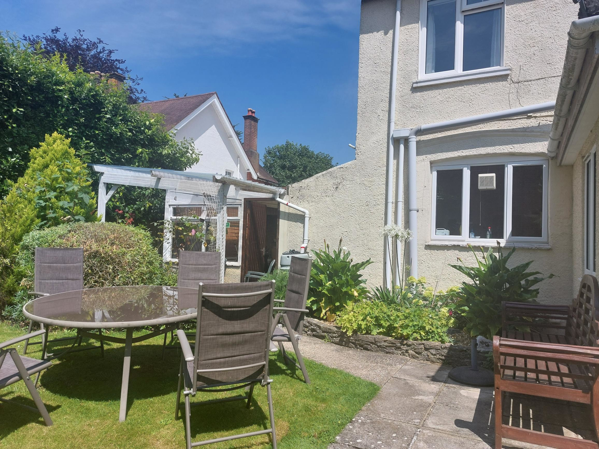 Bright Sunny Garden At Abbeyfield House, Havant PO9 2SS