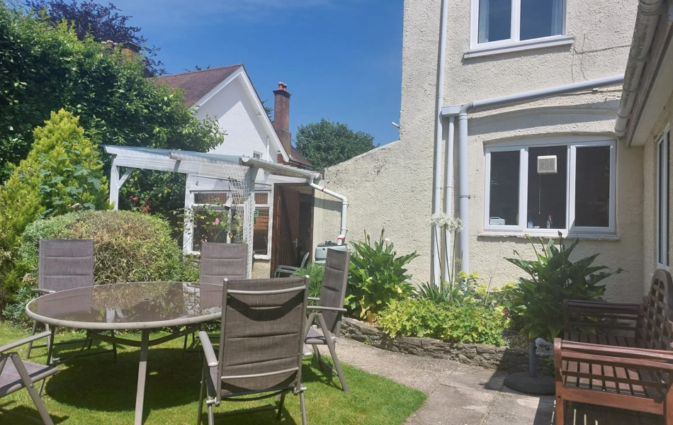 Bright Sunny Garden At Abbeyfield House, Havant PO9 2SS