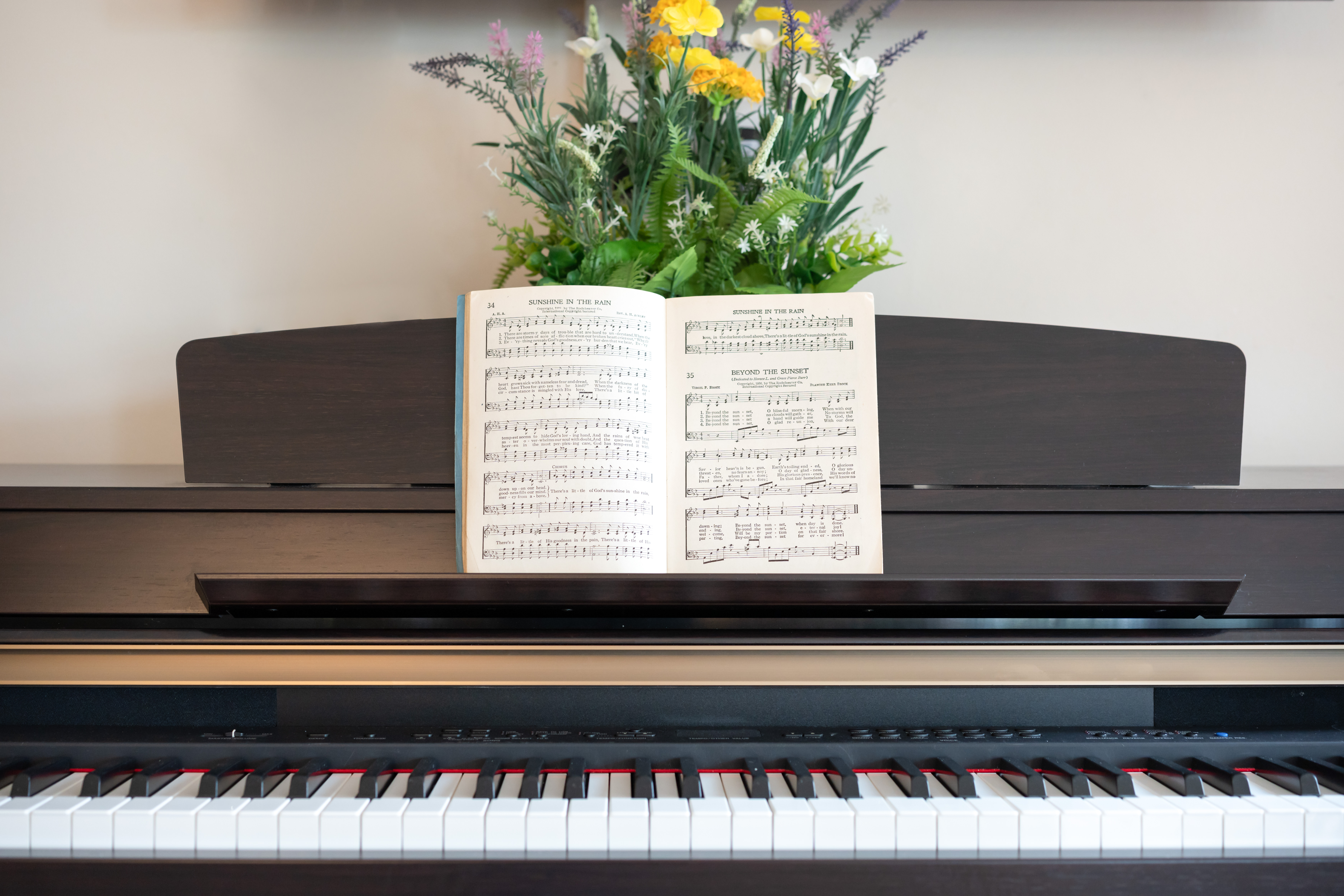 electric-piano-at Abbeyfield House, Lincoln LN1 3HJ (1)