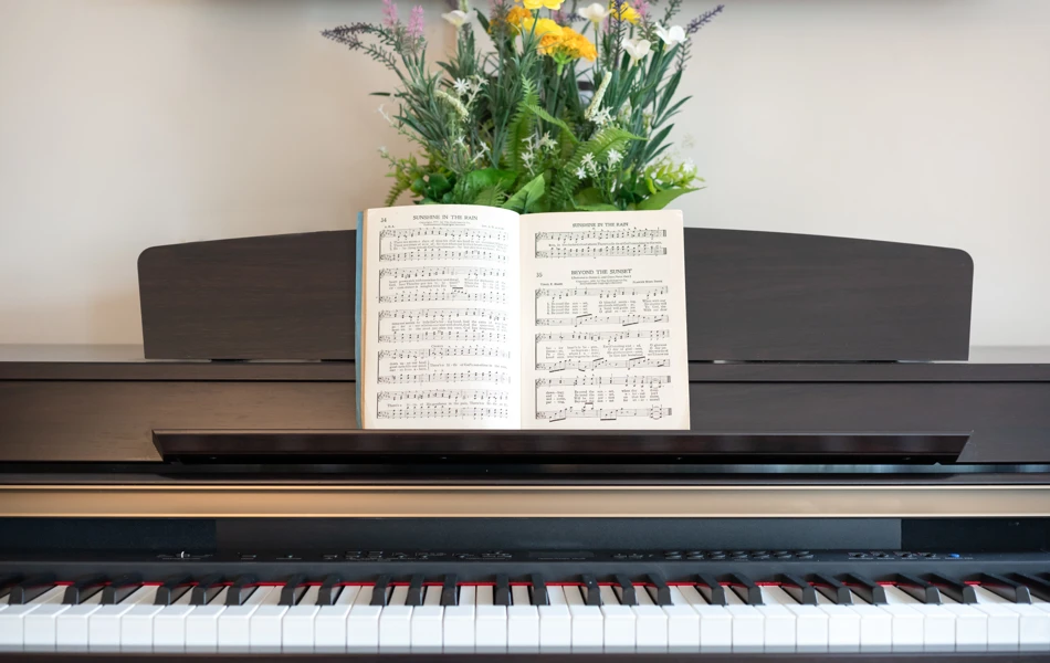 electric-piano-at Abbeyfield House, Lincoln LN1 3HJ (1)